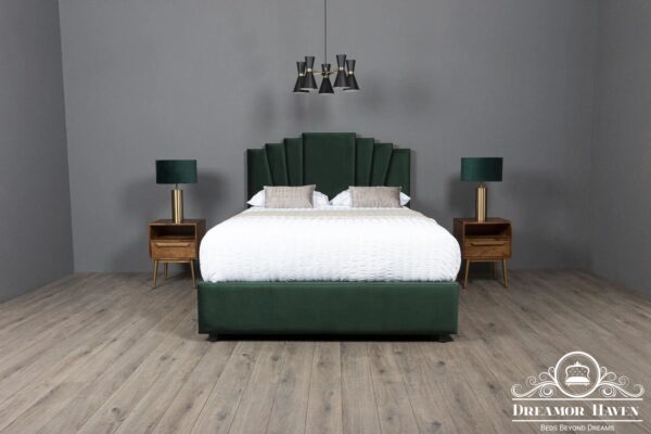Dreamor’s Crownleaf bed